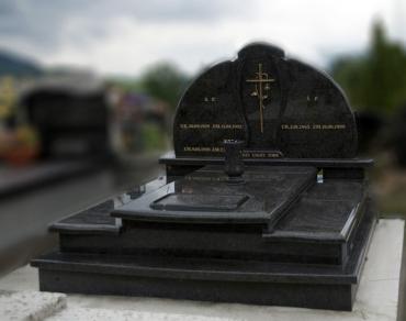 Nagrobki podwójne 2