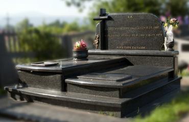 Nagrobki podwójne 23