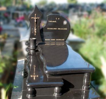 Nagrobki pojedyncze 35